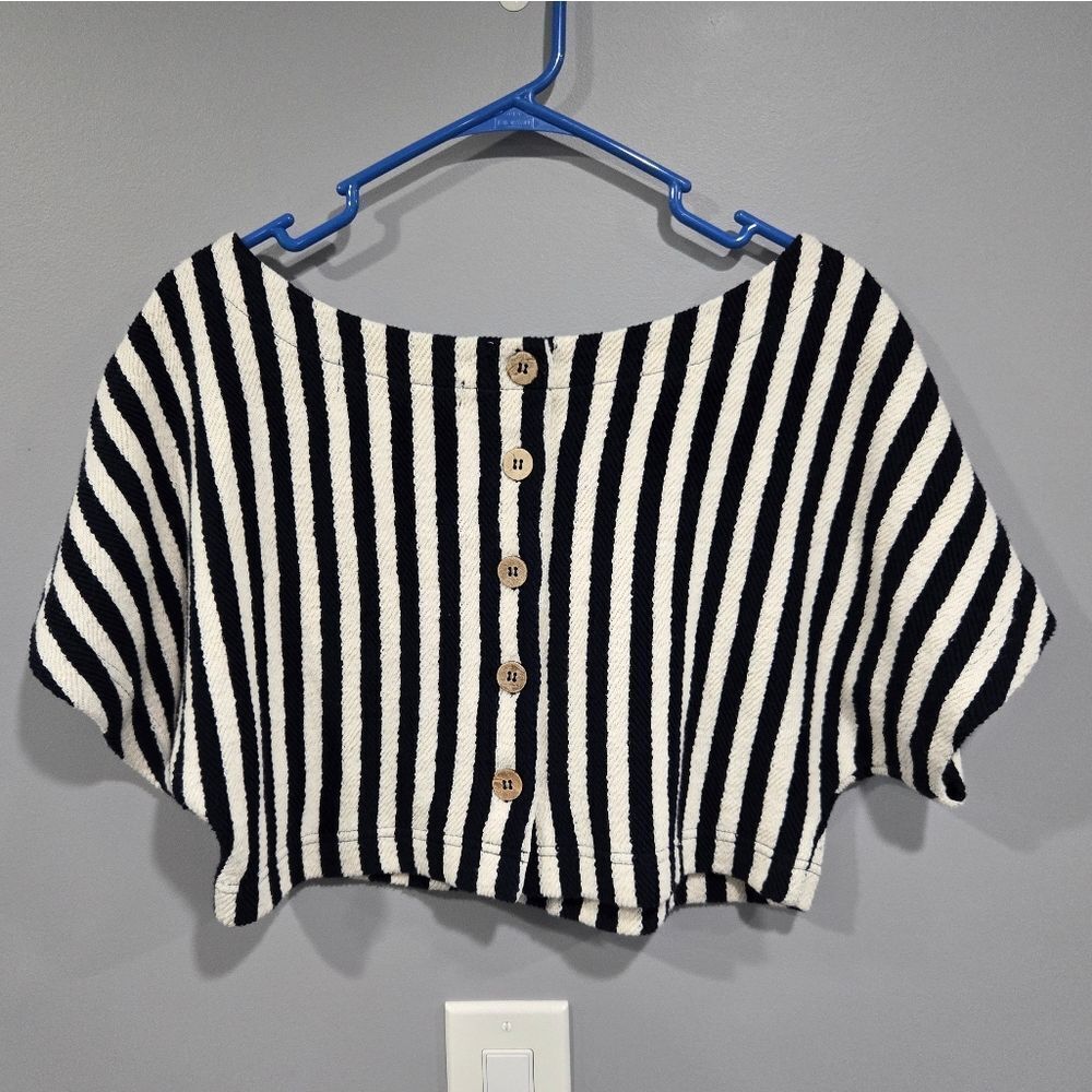 🐢 FP Beach Changing Tides Striped Crop Top!